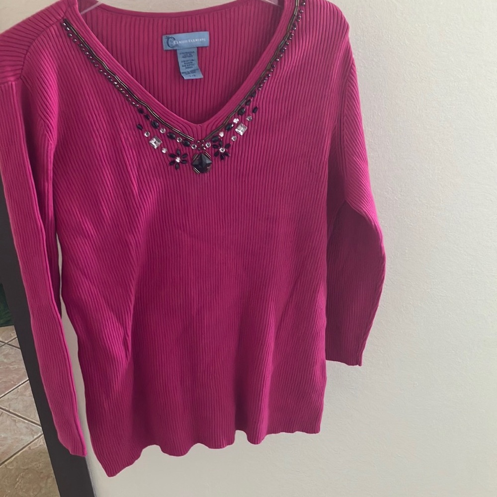 FINAL MARKDOWN Classic elements embellished top large